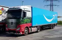 =MB Actros der Spedition STOBART rastet im Juli 2020 an der A 7