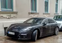 Porsche Panamera ST, fotografiert in März, 2020.