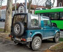 Rückansicht: Suzuki Samurai, fotografiert in März, 2020.