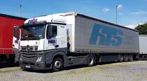 =MB Actros von RTS rastet im Juli 2020 an der A 7