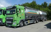 DAF XF-Hängerzug von  rhv  steht im Juli 2020 in Eichenzell