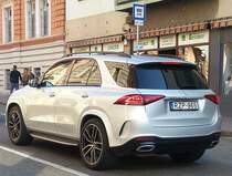 2019-er Mercedes-Benz GLE  in März, 2020 von hinten fotografiert.