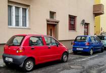 Zweimal Daewoo Matiz. Aufnahme: Juni, 2020