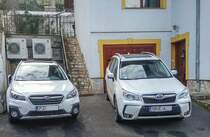 Subaru Outbalck undd Forester, fotografiert nebeneinander in Januar, 2020