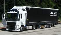 =Volvo-Sattelzug von MARIO-Transport rastet im Juli 2020 an der A 7