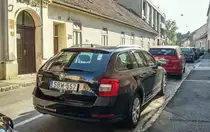 Rückansicht: Skoda Octavia Mk3 Kombi, gesehen in April, 2020.