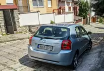 Toyota Corolla E120 von Hinten aufgenommen in Mai, 2020.