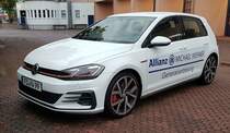 =Golf VII GTI der Allianzvertretung WEHNER steht im August 2020 in Hünfeld