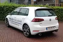 =Golf VII GTI der Allianzvertretung WEHNER steht im August 2020 in Hünfeld