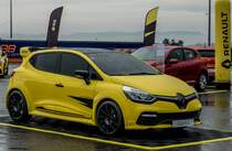 Renault Clio IV RS Performance auf dem Hungaroring (Paddoc area) beim Blacpain GT Series (September, 2019).