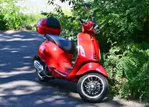 Vespa Motorroller am Flugplatz Hangelar - 05.08.2020