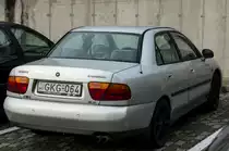 Rückansicht: Mitsubishi Carisma. Foto: Innenparkplatz des Hungaroring. September, 2019