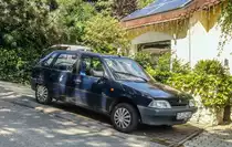 Fünftürer Citroen AX, gesehen in Mai, 2020.