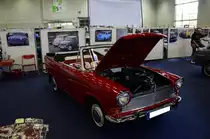 Lloyd Arabella Cabriolet. Serienmäßig gab es die Arabella nicht als Cabriolet. Aber einige geschickte Karosseriebauer haben dieses Projekt umgesetzt. Angeblich wurden drei Arabella´s in Cabriolets umgebaut. Der Vierzylinderboxermotor aus Leichtmetall hat einen Hubraum von 897 cm³. Während dieser Motor in der einfachen Arabella 38 PS leistet, kommt die Arabella de Luxe durch eine andere Vergaserbestückung auf eine Leistung von 45 PS. Motorworld Cologne 2018.