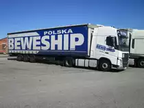 Polnischer VOLVO Sattelzug,am 18.September 2020,im schwedischen Ystad.