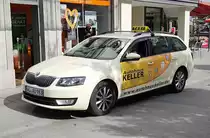 =Skoda Oktavia als Taxi steht im September 2020 in Würzburg