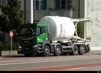 MAN mit einem Beton Silo unterwegs in der Stadt Solothurn am 22.09.2020