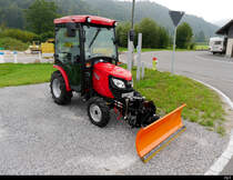 Traktor vom Typ  TYM TS23 am Strassenrand in Saland ausgestellt am 20.09.2020