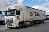 =DAF XF der Spedition TIM rastet im August 2020 an der A 3