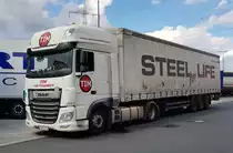 =DAF XF der Spedition TIM rastet im August 2020 an der A 3