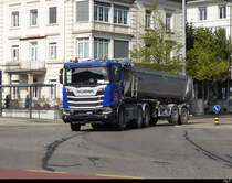 Scania R 580 Kipper-Sattelschlepper unterwegs in der Stadt Solothurn am 22.09.2020