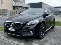 Volvo V40 Cross Country 2014 am 27.9.20 bei einem Volvo Händler in Thun.