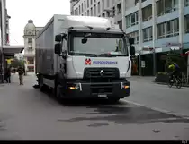 Renault mit Kastenaufbau in der Stadt Biel am 21.09.2020