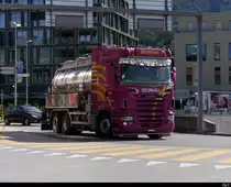 Scania R 730 mit Tankaufbau unterwegs in Schaan/FL am 30.09.2020