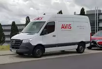 =MB Sprinter der Autovermietung AVIS steht im August 2020 in Künzell