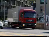 MAN mit Kastenaufbau unterwegs in Schaan/FL am 30.09.2020