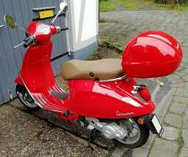 Vespa Primavera, luftgekühlter 4-Takt-Motor mit 50ccm und 3,2PS, Baujahr 2020, Okt.2020