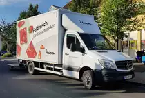 =MB Sprinter als Lieferfahrzeug der Bäckerei HAPP steht vor einer Filiale in Hünfeld, 09-2020