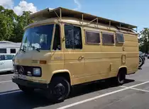 =MB 508 D als Wohnmobil unterwegs in Würzburg im September 2020