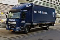 Daf LF steht zum beliefern eines Kunden am Rande der Straße. 10.2020 