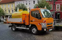 =Mitsubishi Fuso 6515 der Stadtwerke Hünfeld unterwegs zur Bewässerung der Blumenkübel, 09-2020