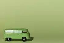 VW Bulli T1 (Brekina 1:87),Tablefotografie eines Spielzeugautos.Aufnahme am 6.11.2020