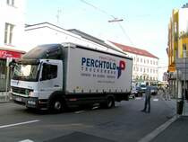 ATEGO824 im Zustelldienst im Stadtgebiet von Ried i.I.; 090409