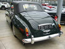 Heckansicht eines Rolls Royce Silver Cloud III Convertible. Classic Remise Düsseldorf am 26.11.2020.