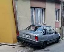 Rückansicht: Daewoo Racer, fotografiert in Juni 2020. 