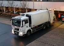=MAN-Müllfahrzeug mit Faun Powerpress unterwegs in Fulda, 11-2020
