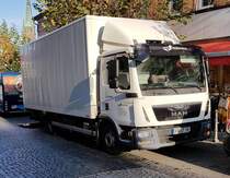 =MAN von UTTE-Transporte steht im November 2020 in Hünfeld zur Entladung