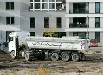 MAN TGX 18.460 Kippsattelzug am 22.10.2020 in Berlin.