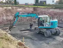 =Liebherr-Bagger des Bauunternehmens FLEISCHMANN, 11-2020