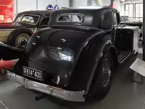 Dieser Minerva 32CV AKS von 1932 war einer der wenigen belgischen Versuche im Automobilbau. (Verkehrszentrum des Deutschen Museums München, August 2020) 