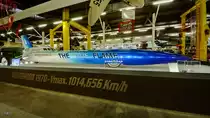 Das Fahrzeug  Blue Flame  erreichte am 23.10.1972 in Utah (USA) eine Geschwindigkeit von 1014,646 km/h - Weltrekord! (Auto- und Technikmuseum Sinsheim, Dezember 2014)
