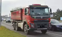 Ein vom Hersteller DAUTEL-KIPPER VOLVO FMX 460 EURO5 einer Berliner Firma am 16.12.20 Schönefeld b. Berlin