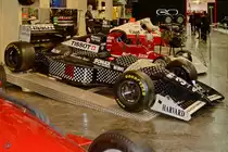 Ein Sauber-Mercedes C13 ist im Auto- und Technikmuseum Sinsheim zu sehen. (Dezember 2014)