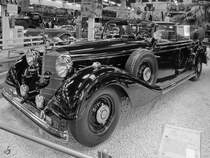 Ein Mercedes-Benz 770K von 1938 kann im Auto- und Technikmuseum Sinsheim bewundert werden. (Dezember 2014)