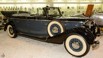 Ein Maybach SW 38 Cabriolet von 1939 ist Teil der Ausstellung im Auto- und Technikmuseum Sinsheim. (Dezember 2014)