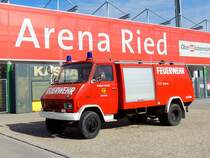 STEYR-590, TLF2000-60 der FF-Kopfing; vor der  keine Sorgen-Arena  in RIED; 130609